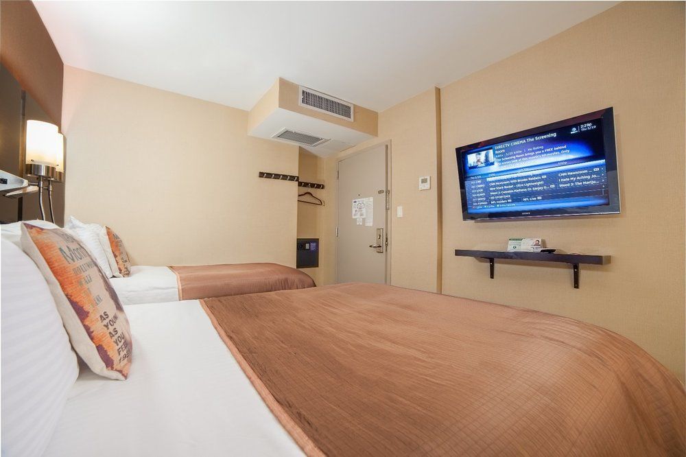 Howard Johnson Soho Нью-Йорк Экстерьер фото